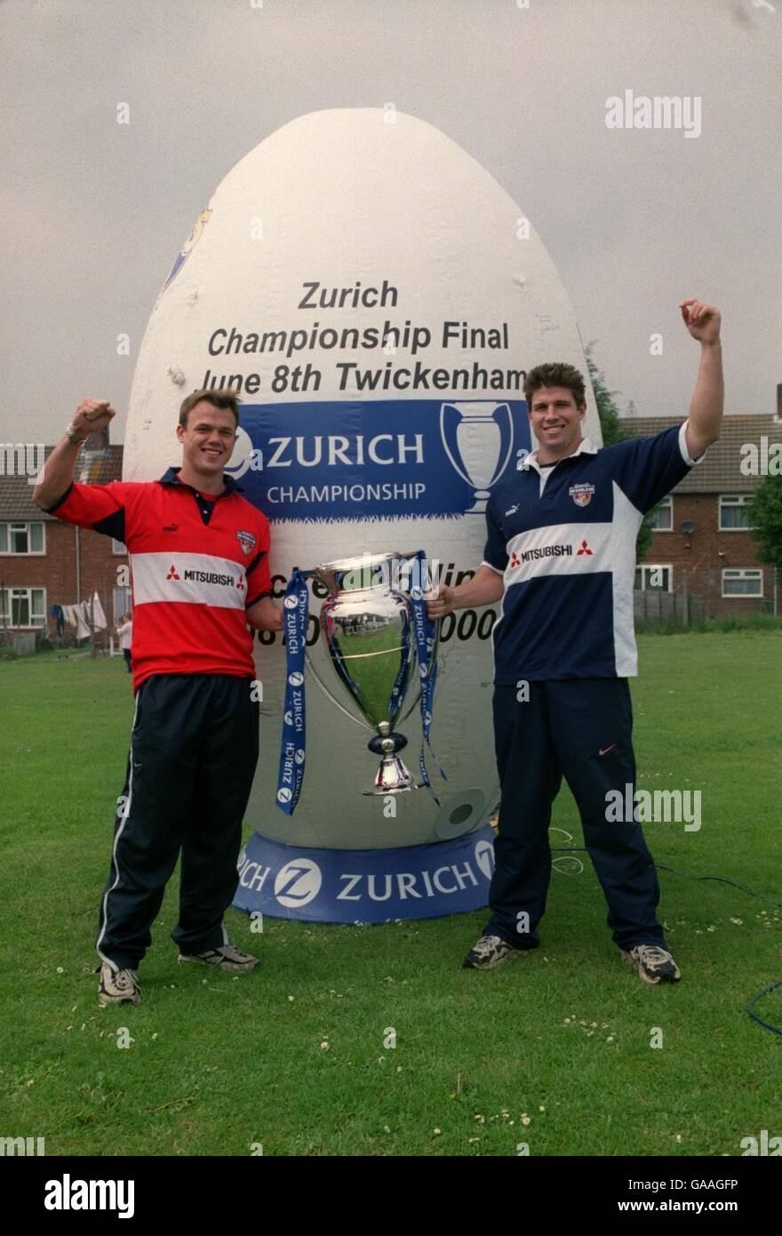 Bristol's Ross Beattie (r) and Phil Christophers (l) hold the Zurich Championship Trophy Stock Photo