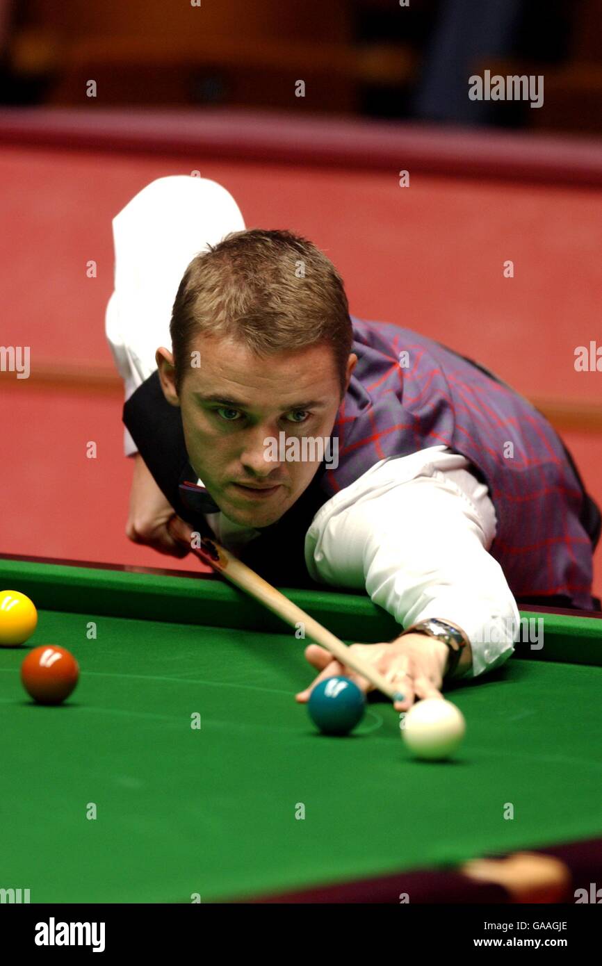 Snooker embassy world championship crucible hi-res stock photography and images