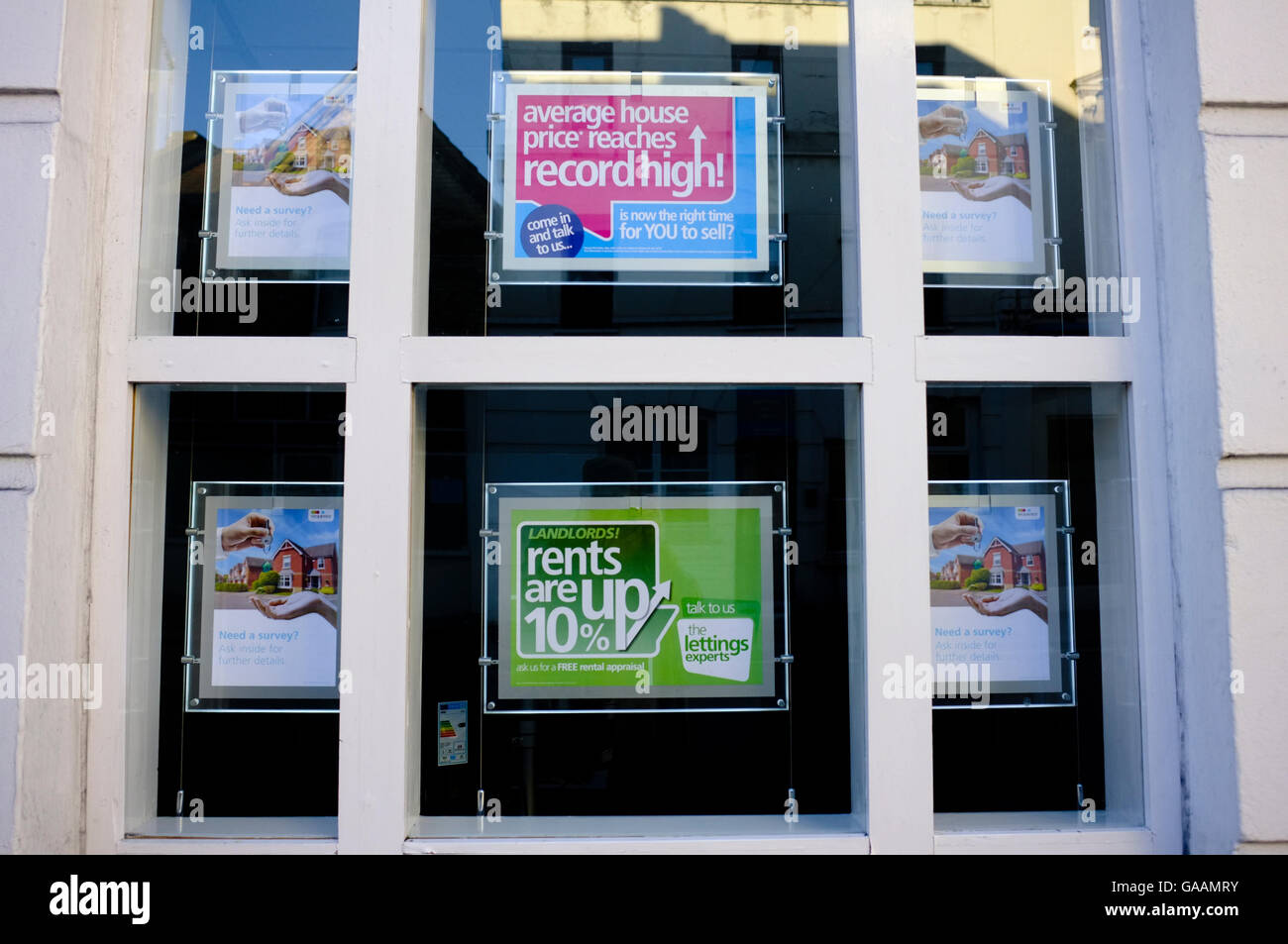 London Estate Agent's Window Stock Photo Alamy