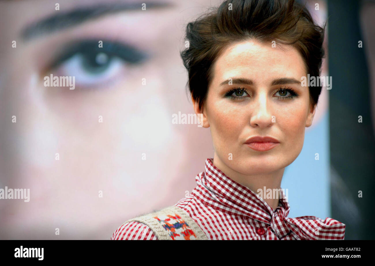 Erin O'Connor launches Model.Me a new style-icon influenced, designer hair-care range, at Boots Chemists in Oxford Street, London. Stock Photo