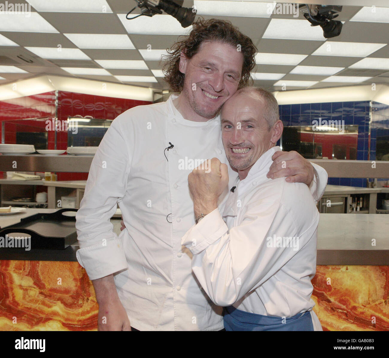 celebrity-chef-marco-pierre-white-celebrates-with-hell-s-kitchen-2007