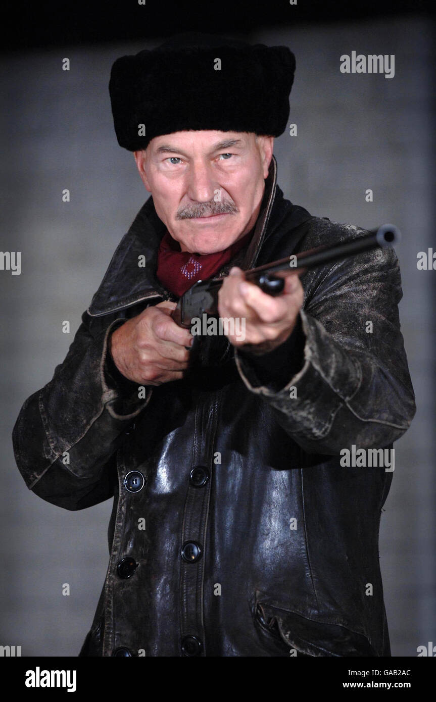 Patrick Stewart Macbeth Photocall London Stock Photo Alamy