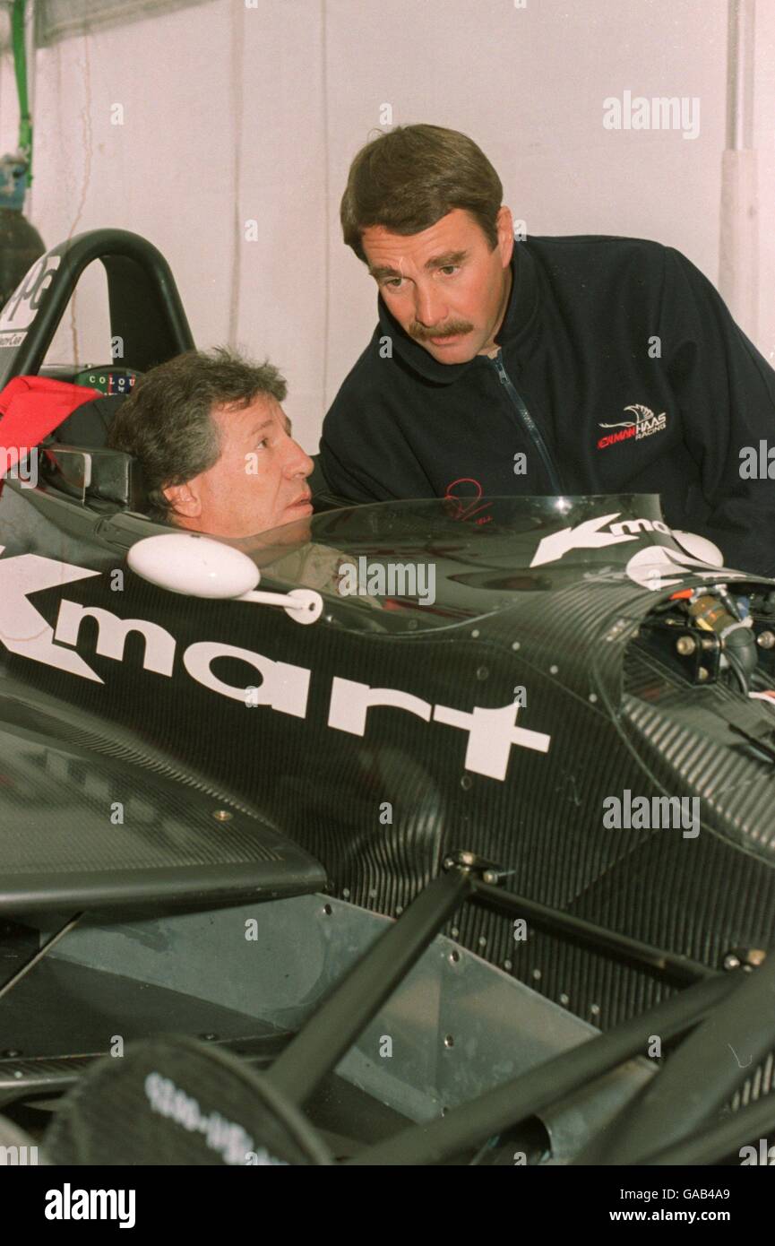 NEWMAN HAAS INDY CAR TEST, PHOENIX.. NIGEL MANSELL WITH TEAM MATE MARIO ANDRETTI. Stock Photo