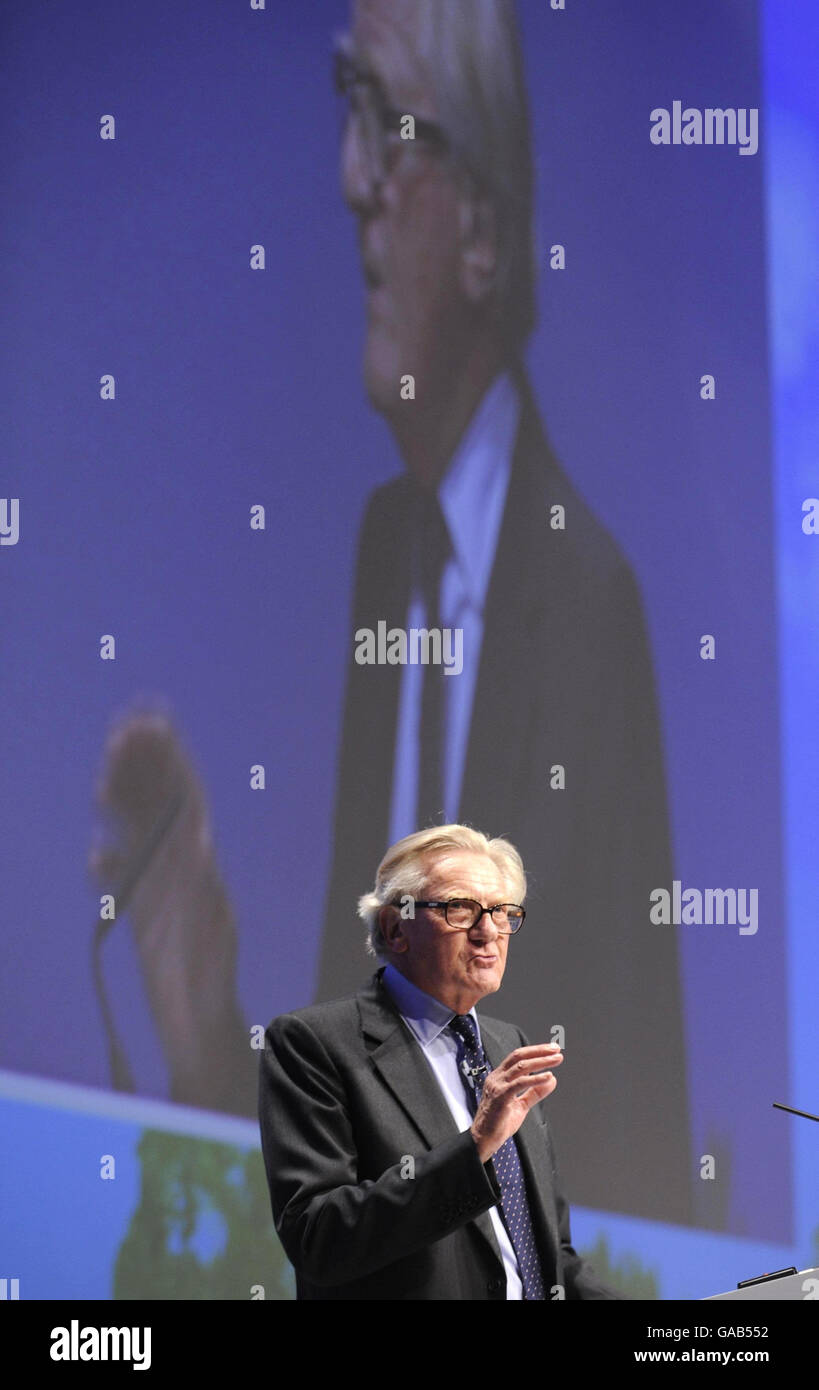 Former Tory Cabinet Minister Michael Heseltine addresses the Conservative Party conference in Blackpool. Stock Photo