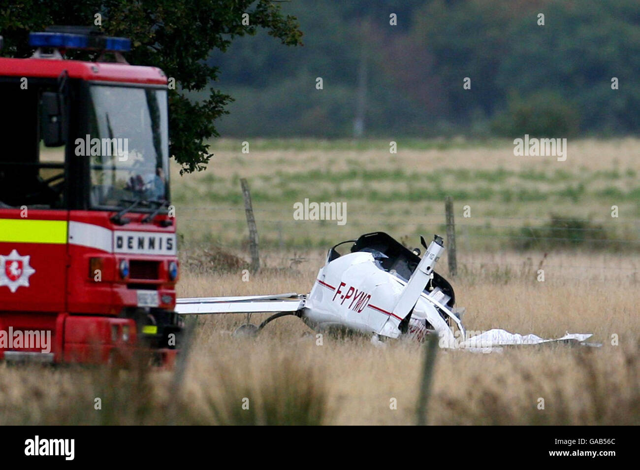 Light aircraft crash in kent hires stock photography and images Alamy