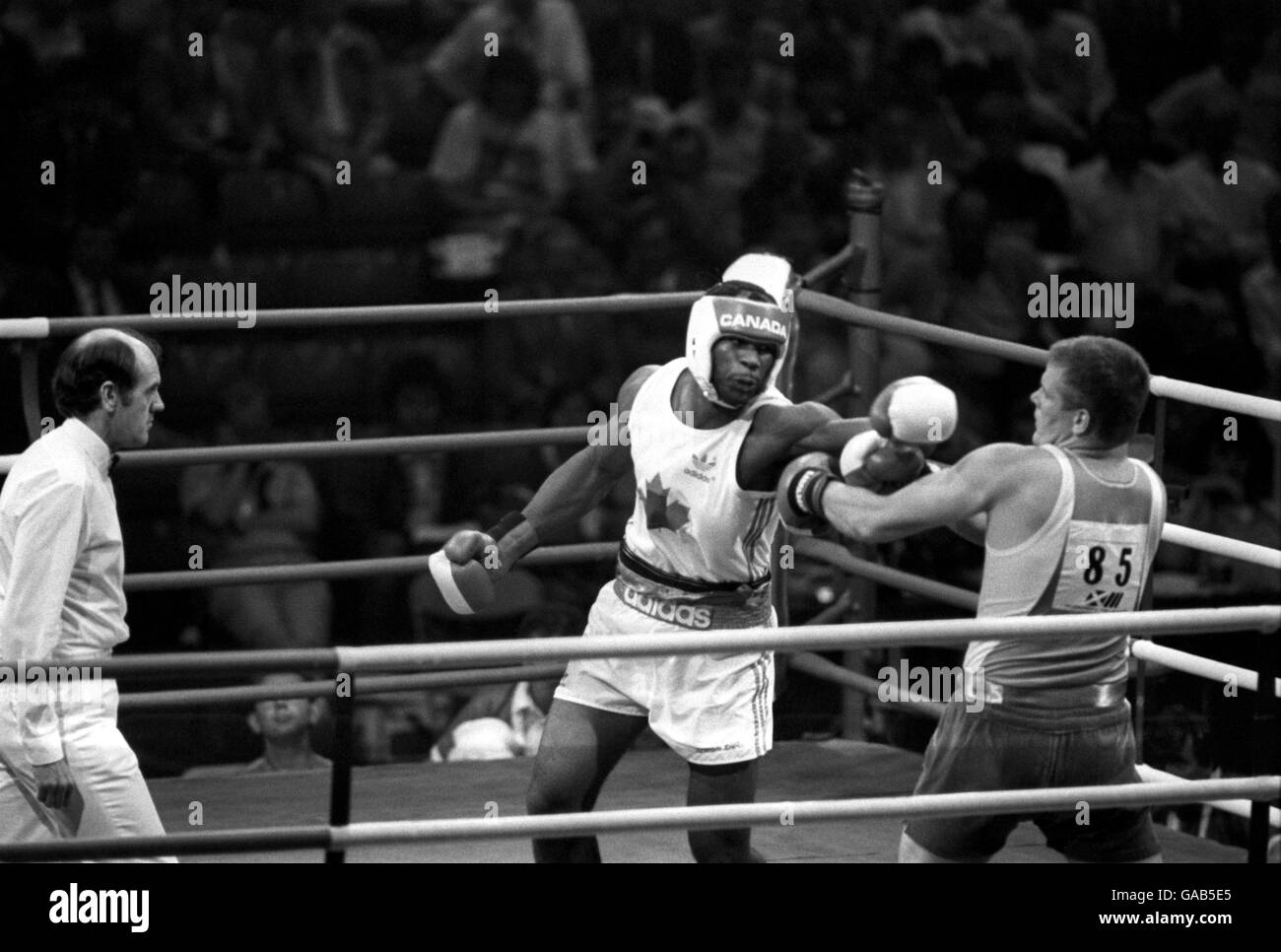 Boxing Edinburgh Commonwealth Games Super Heavyweight Division Final Lennox Lewis v A
