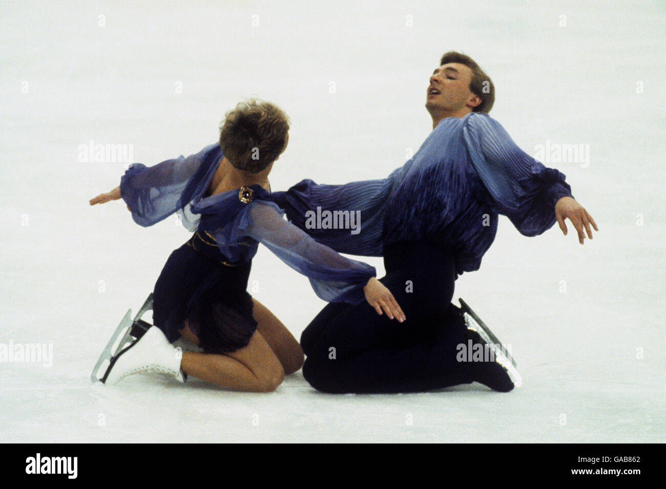 Bolero ice dancing hi-res stock photography and images - Alamy