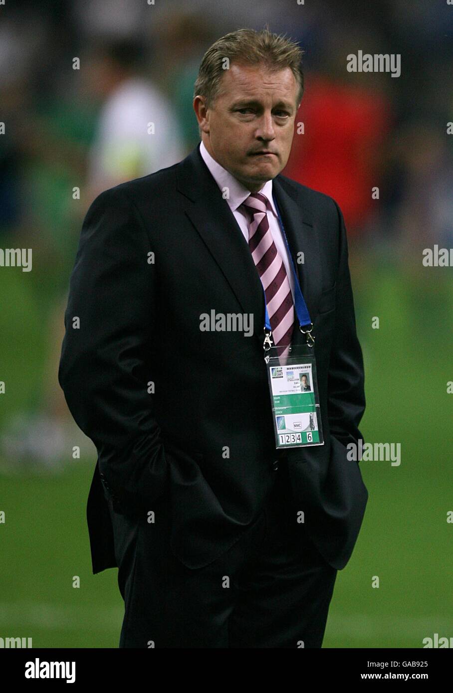 Rugby Union - IRB Rugby World Cup 2007 - Pool D - France v Ireland - Stade de France. Eddie O'Sullivan, Ireland coach Stock Photo