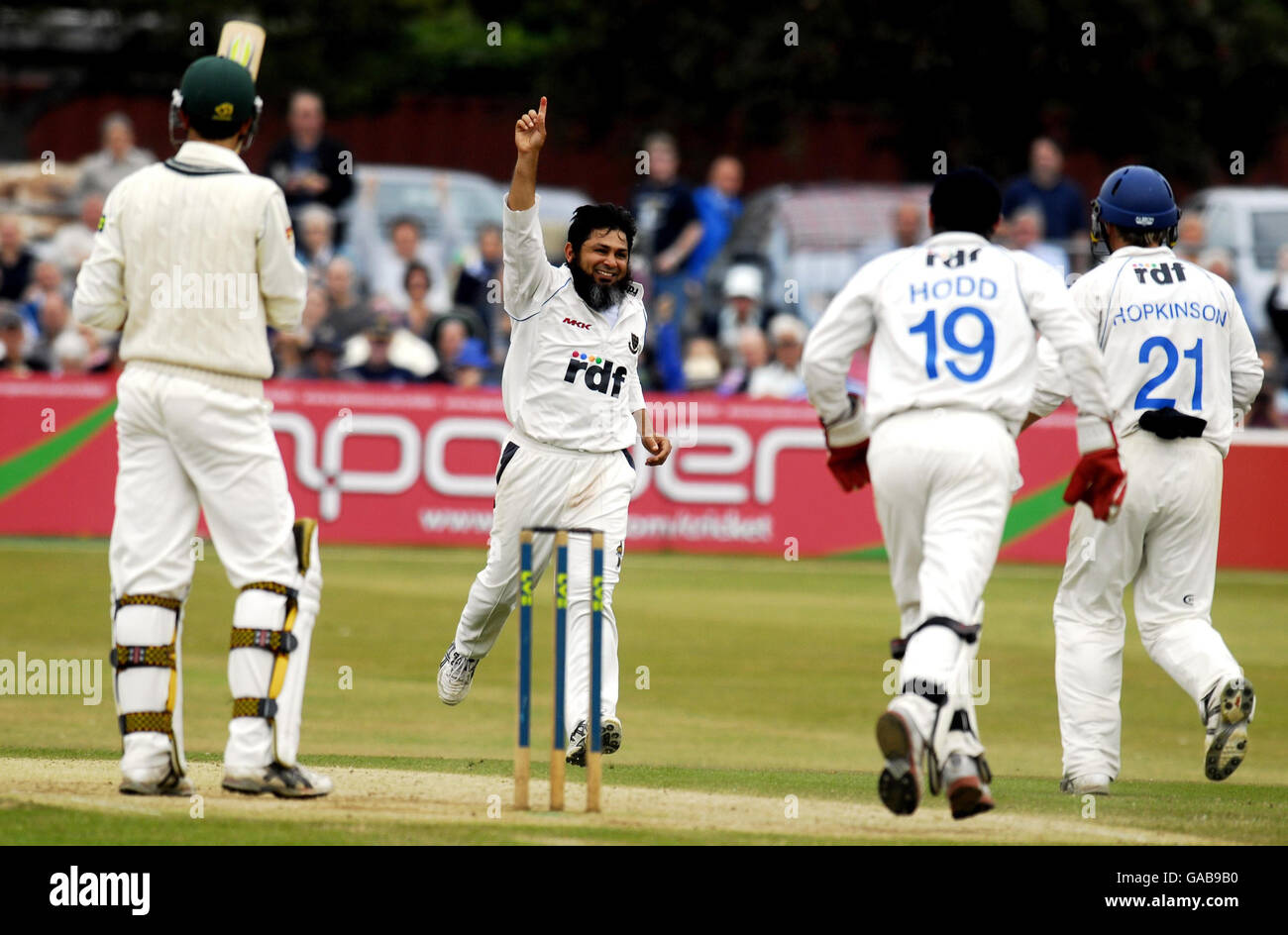 Sussex's Mushtaq Ahmed celebrates taking the wicket of Worcestershire's Nadeem Malik during the Liverpool Victoria County Championship Division One match at the County Cricket Ground, Hove. Stock Photo