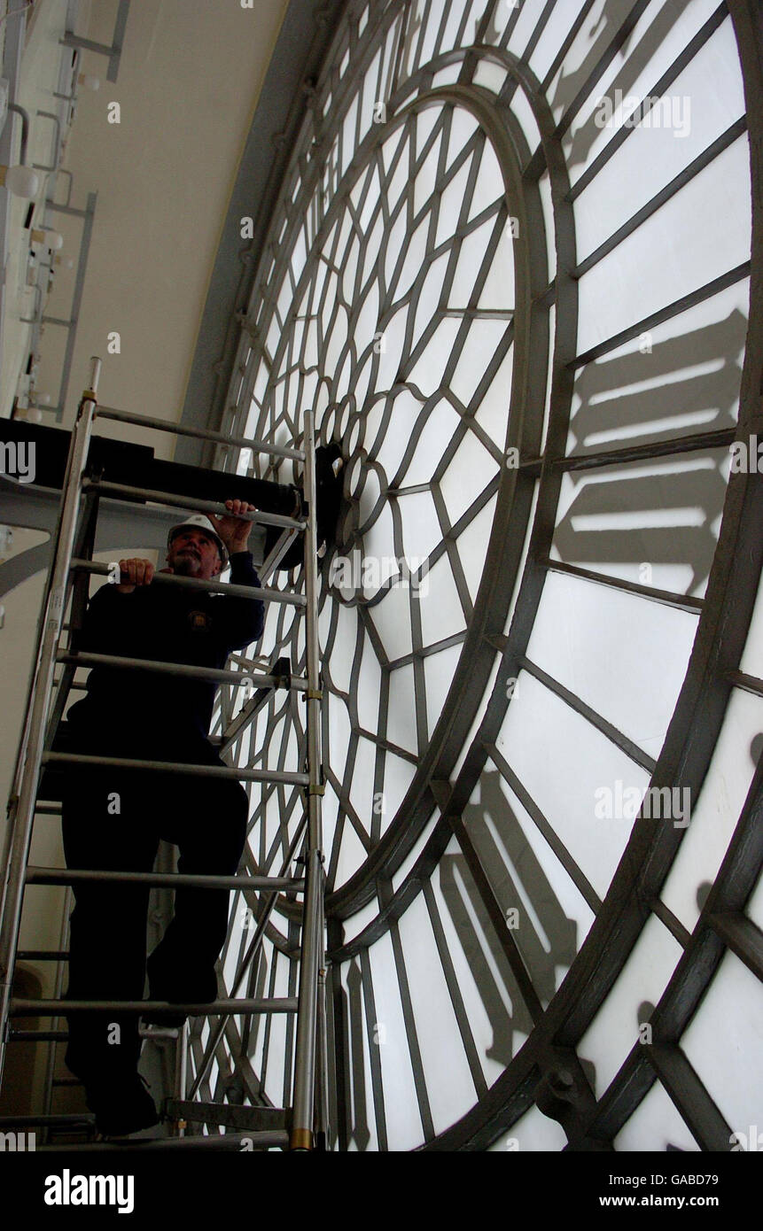 Work continues on westminster clock hires stock photography and images Alamy