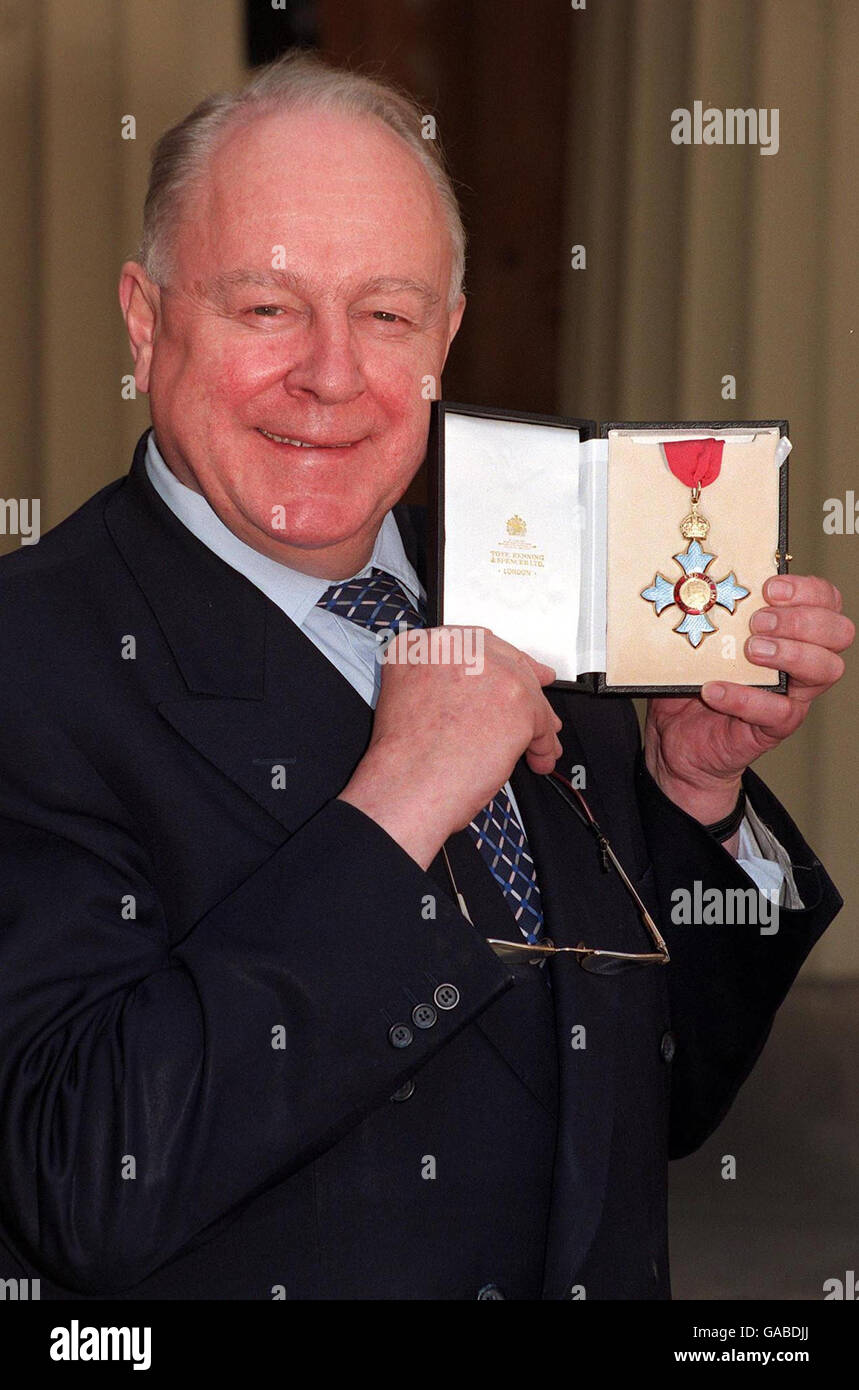 Ned Sherrin Dies High Resolution Stock Photography and Images Alamy