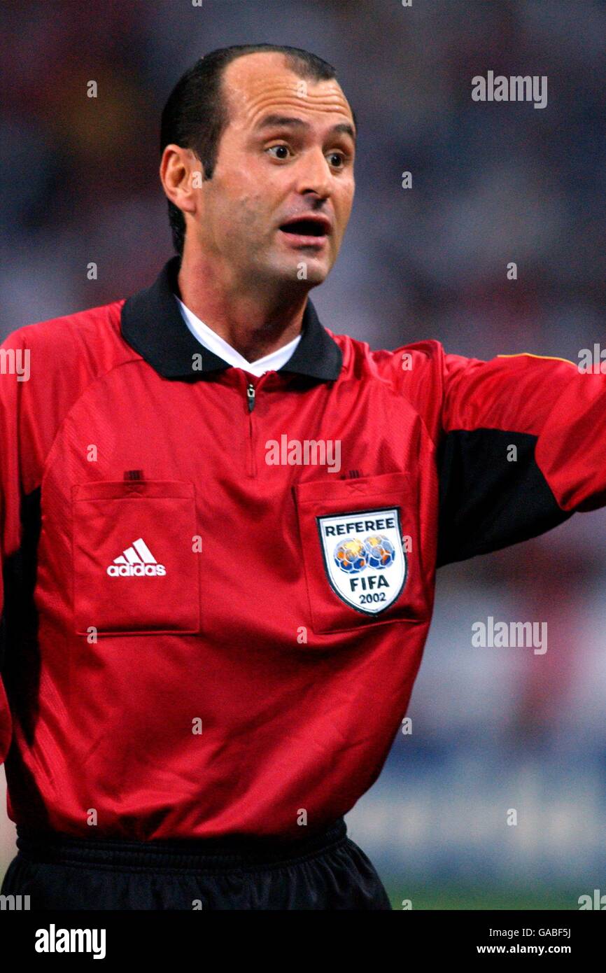 world cup 2002 referee