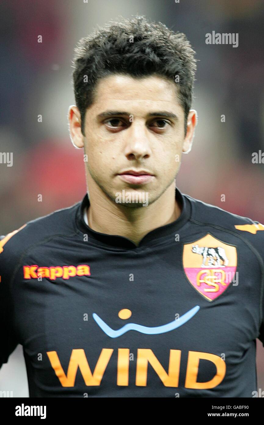 Uefa champions league roma v manchester united hi-res stock photography ...