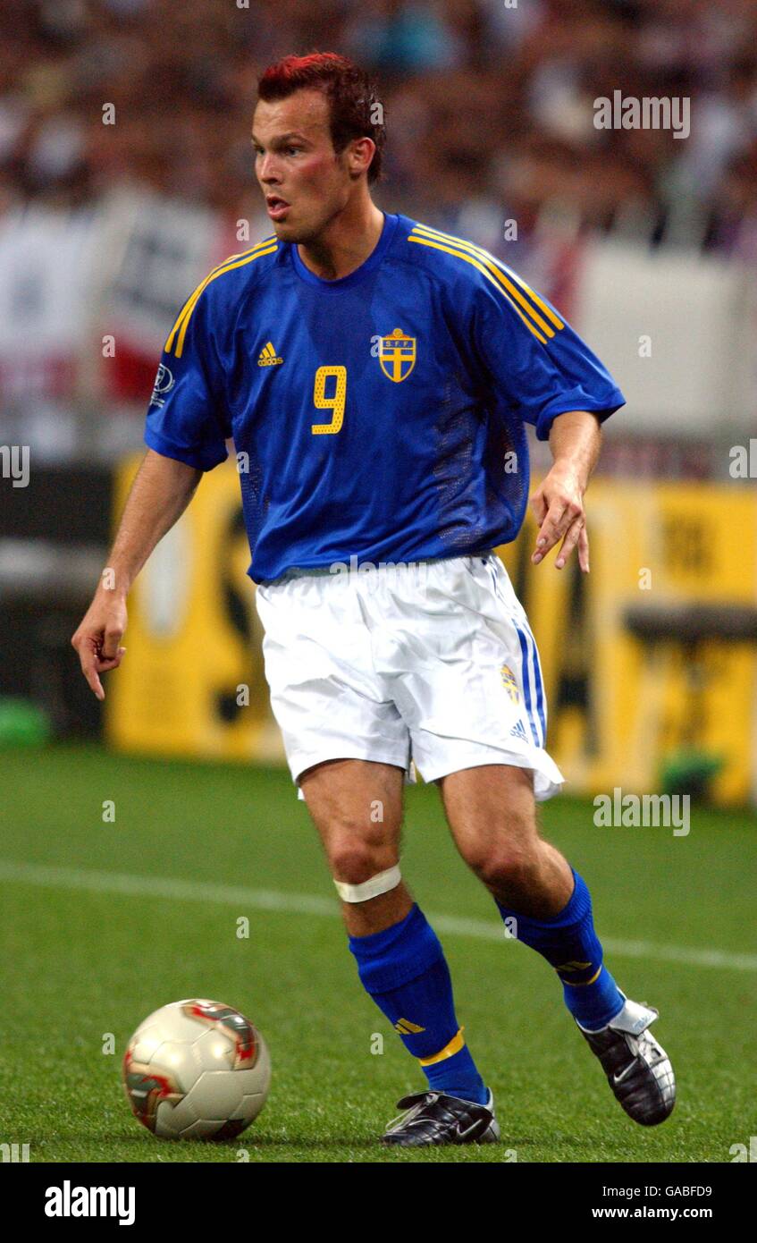 England and fredrik ljungberg hi-res stock photography and images