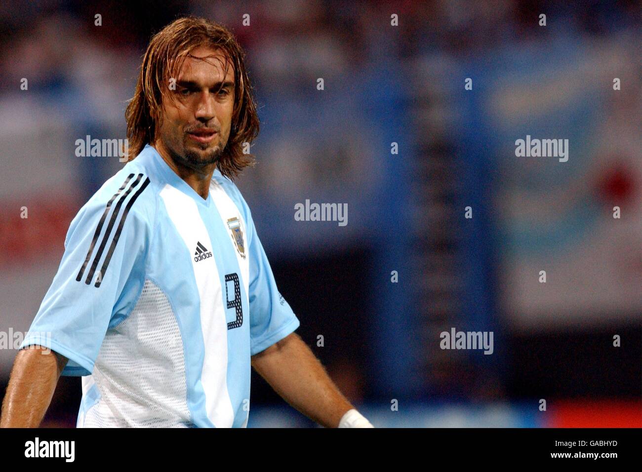 Soccer -FIFA World Cup 2002 - Group F - Argentina v England. Gabriel  Batistuta, Argentina Stock Photo - Alamy