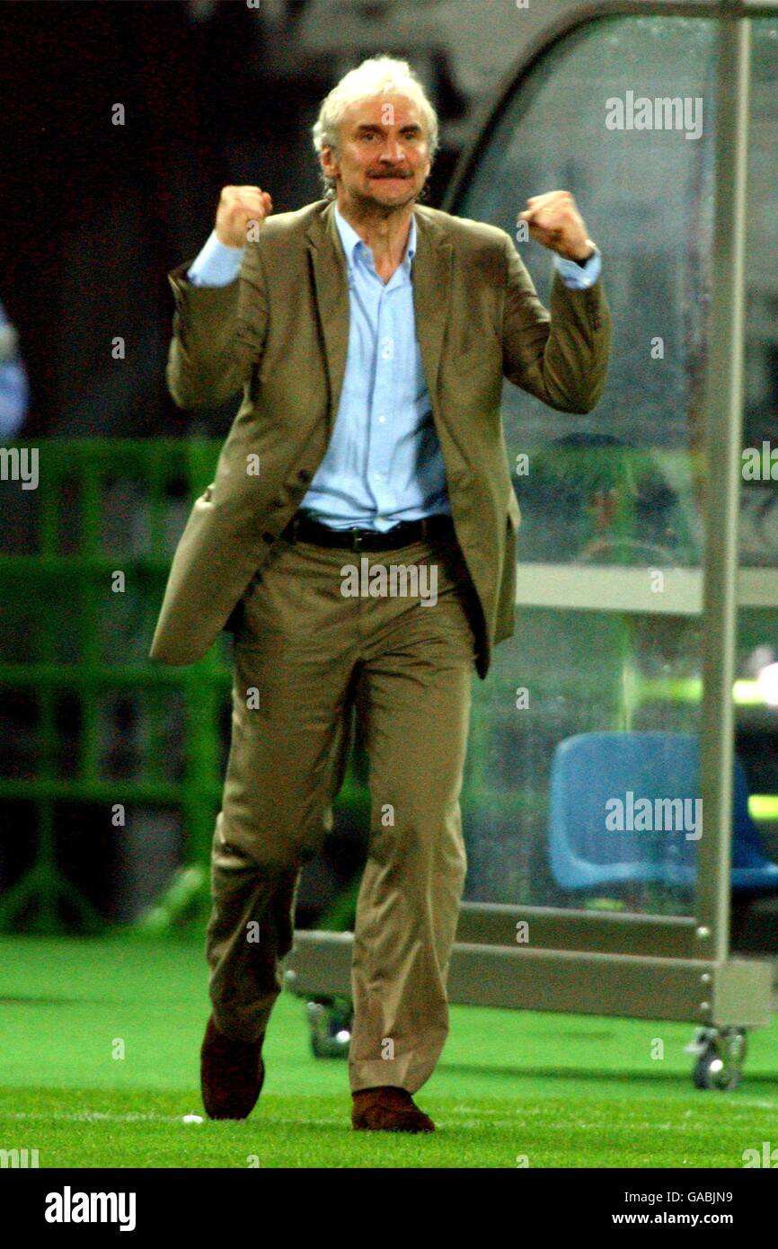 Soccer FIFA World Cup 2002 Group E Cameroon v Germany Stock Photo