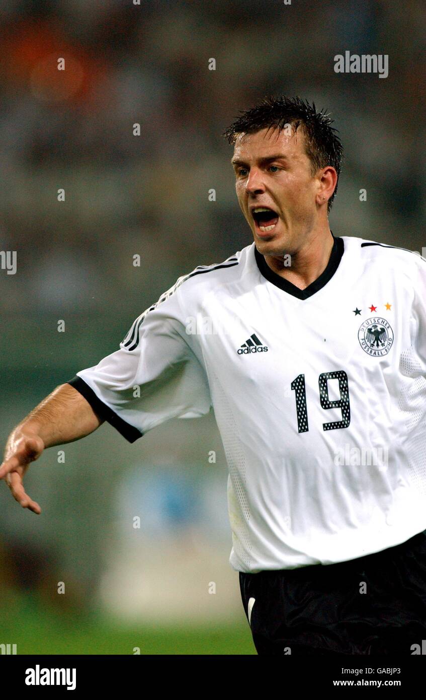 Soccer FIFA World Cup 2002 Group E Cameroon v Germany Stock Photo