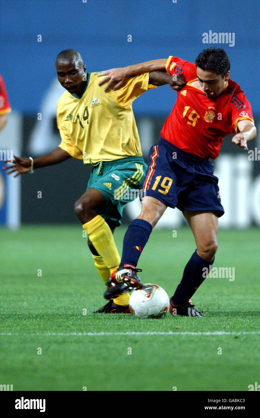 2002 FIFA WORLD CUP スパイク Soccer - FIFA World Cup 2002 - Group B - South Africa v Spain