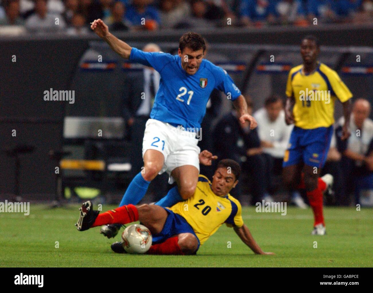 Soccer FIFA World Cup 2002 Group G Italy v Ecuador Stock Photo Alamy