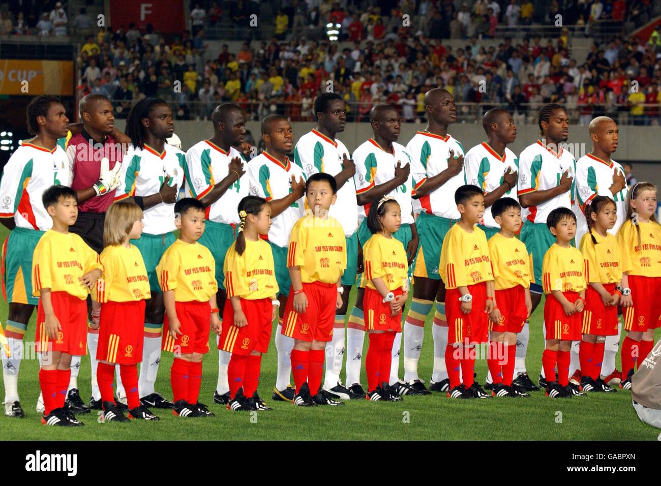 Soccer - FIFA World Cup 2002 - Group A - France v Senegal. The Senegal players line up prior the opening game against France Stock Photo