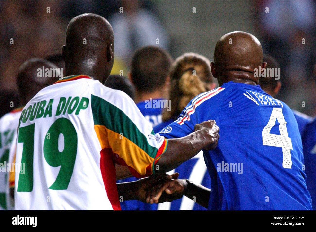 Senegal's Papa Bouba Diop celebrates scoring against France Stock Photo -  Alamy