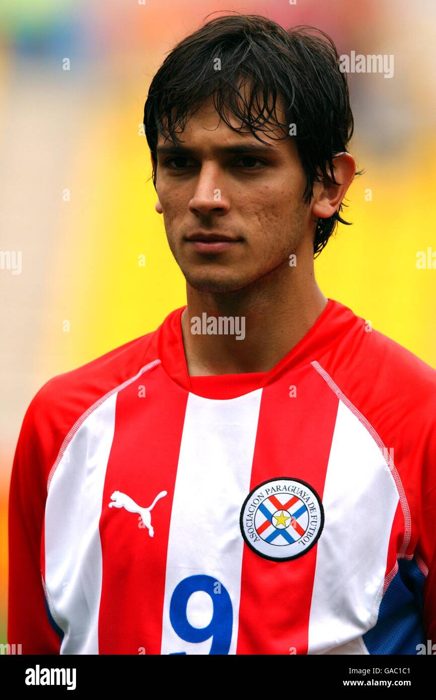 Paraguayan soccer player roque santa hi-res stock photography and images -  Alamy