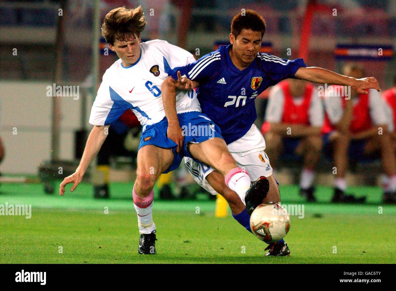 soccer-fifa-world-cup-2002-group-h-japan-v-russia-GAC6TY.jpg