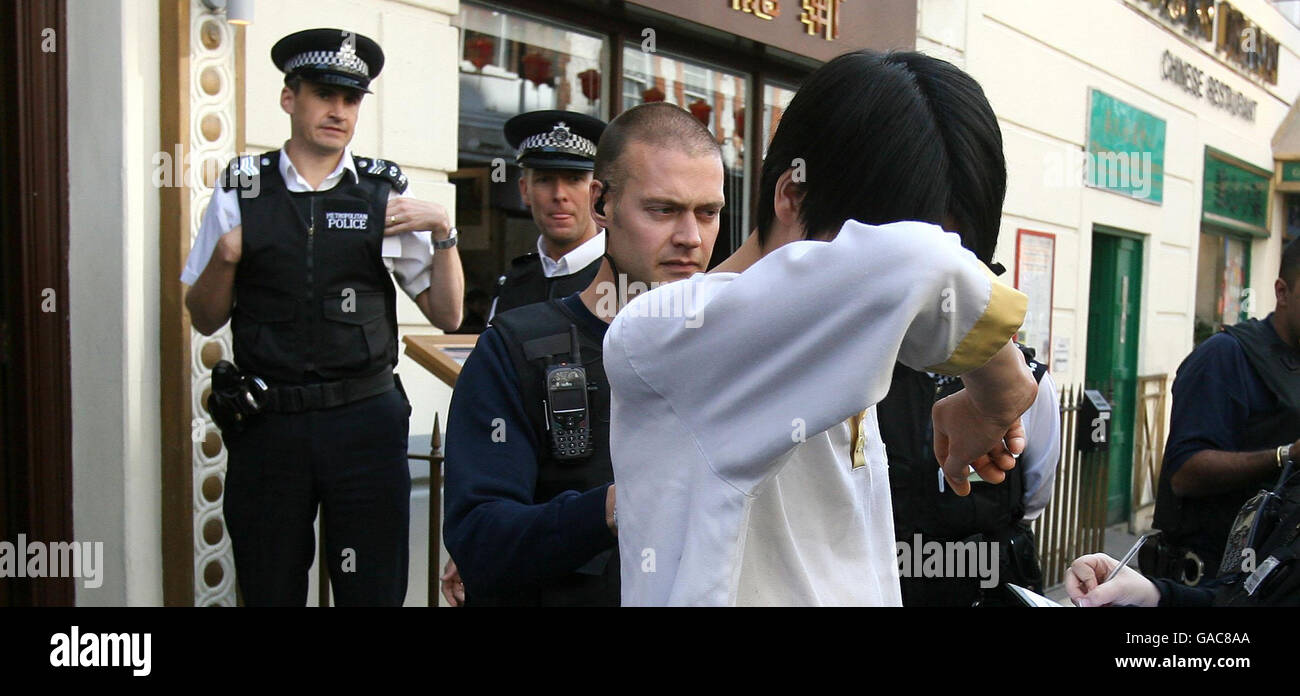 London one largest immigration raids seen in capital year hi-res stock ...