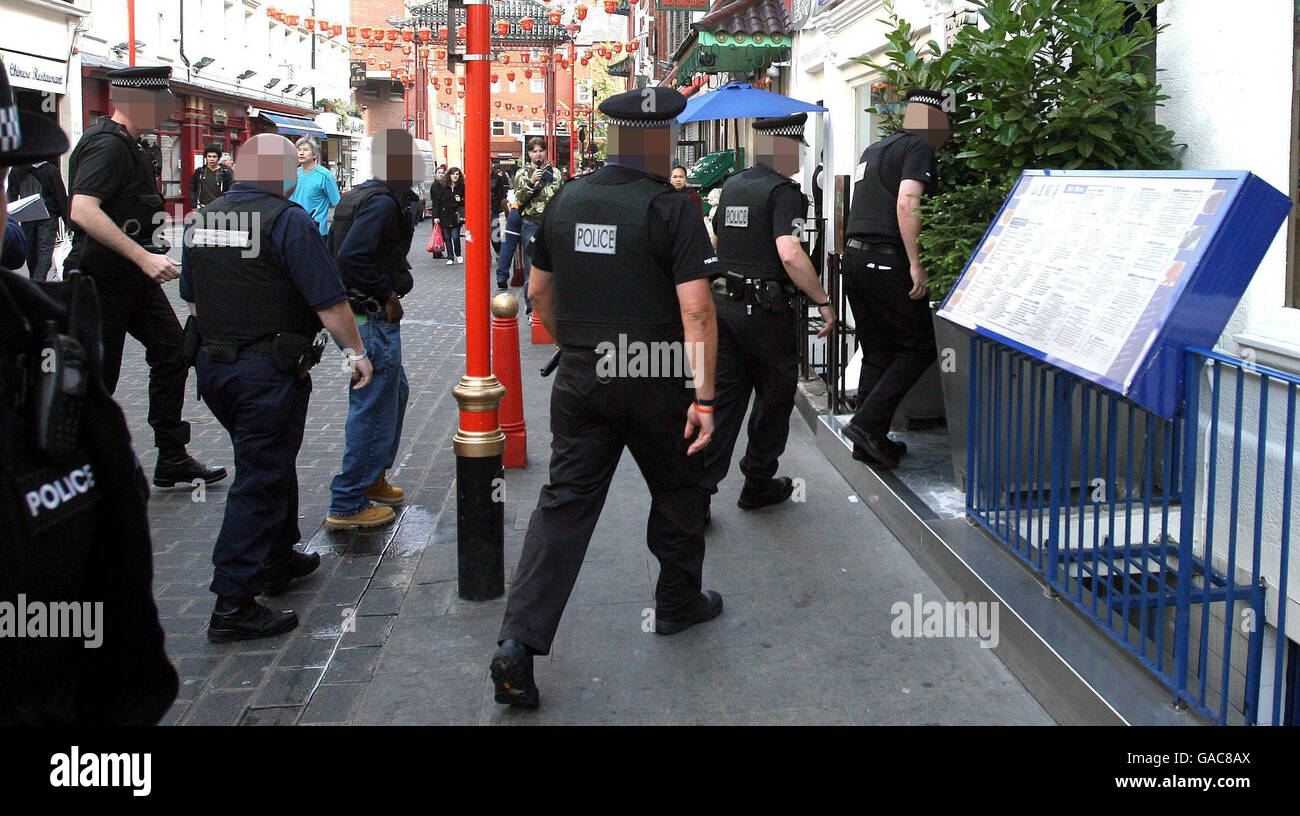 London, immigration chinese hi-res stock photography and images - Alamy