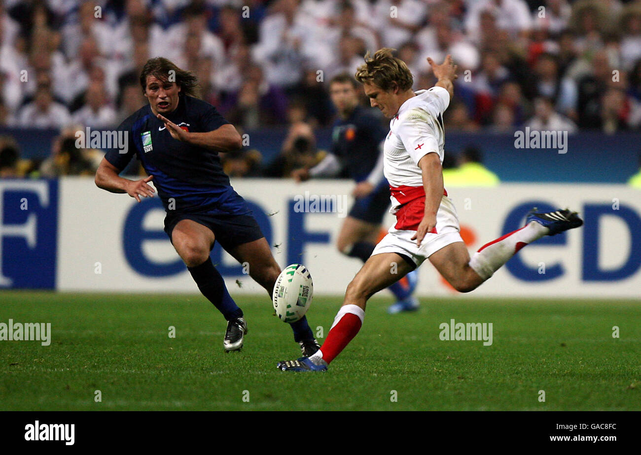 Jonny wilkinson drop goal world cup hi-res stock photography and images ...