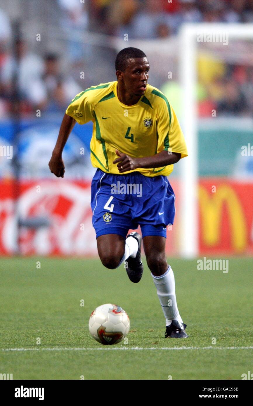 Soccer - FIFA World Cup 2002 - Group C - Brazil v Turkey. Roque Junior,  Brazil Stock Photo - Alamy