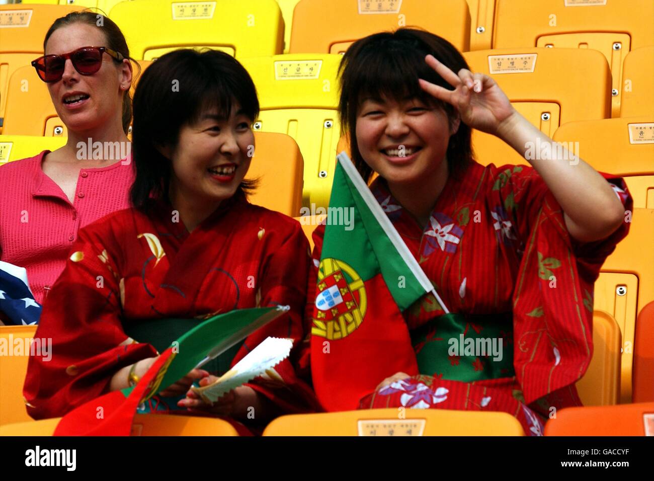 Soccer FIFA World Cup 2002 Group D USA v Portugal Stock Photo Alamy