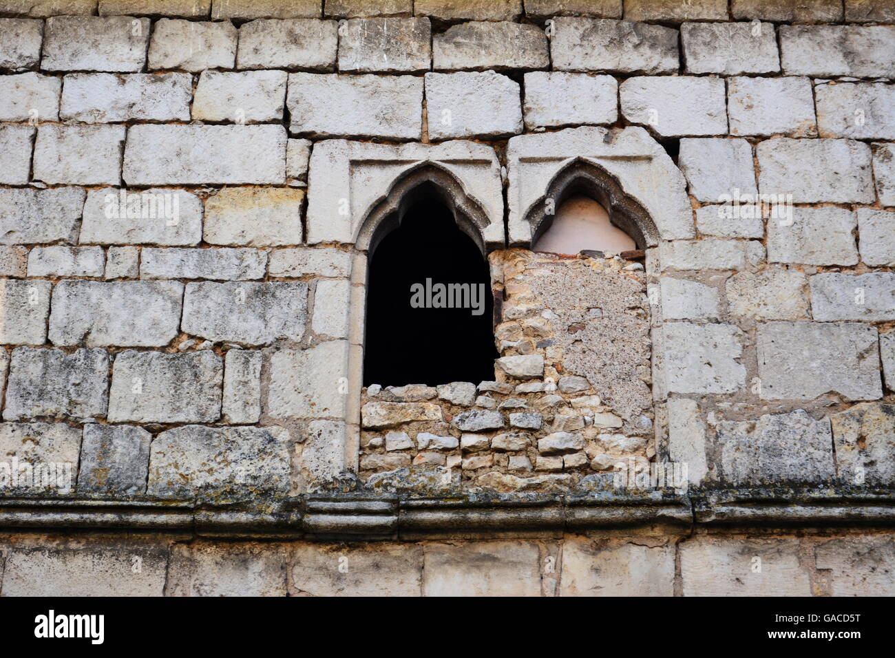 old abandoned and broken stone window Stock Photo - Alamy