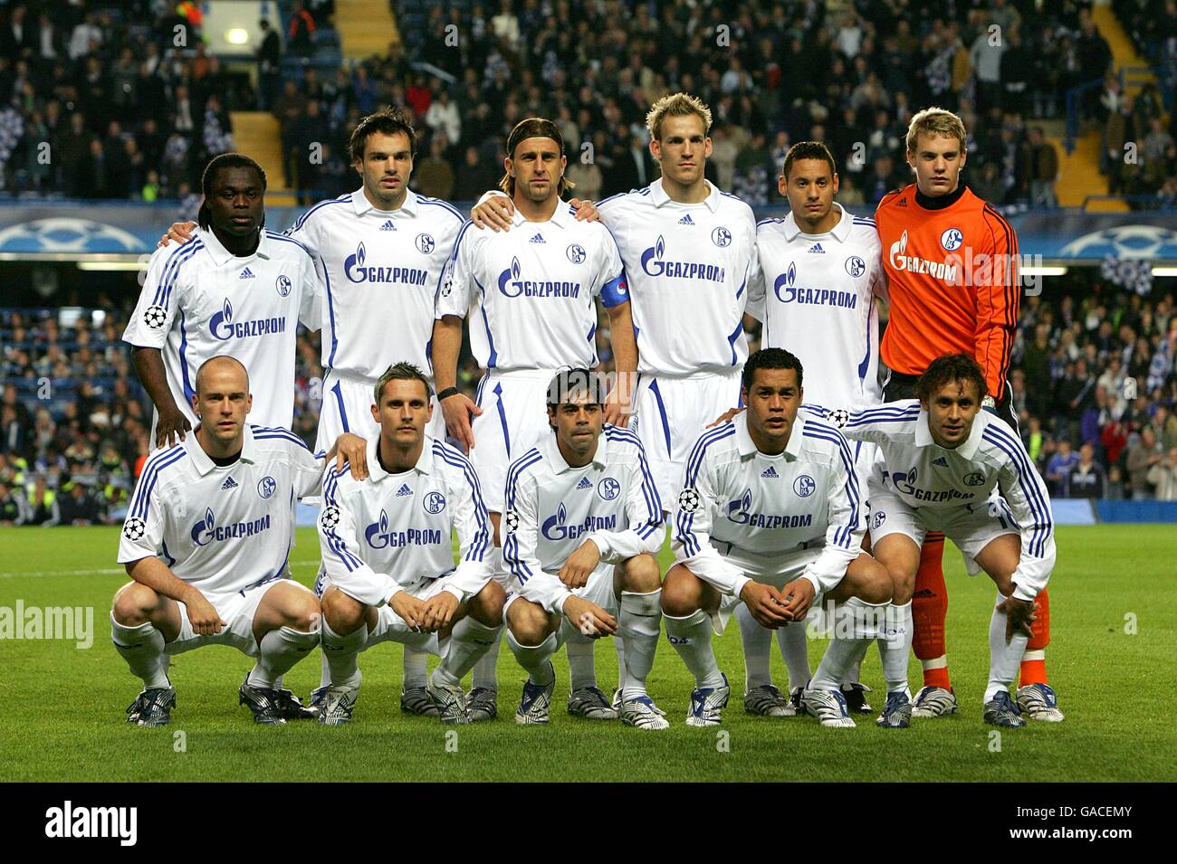 Soccer - UEFA Champions League - Group B - Chelsea v Schalke 04 - Stamford Bridge. Schalke 04 team group Stock Photo