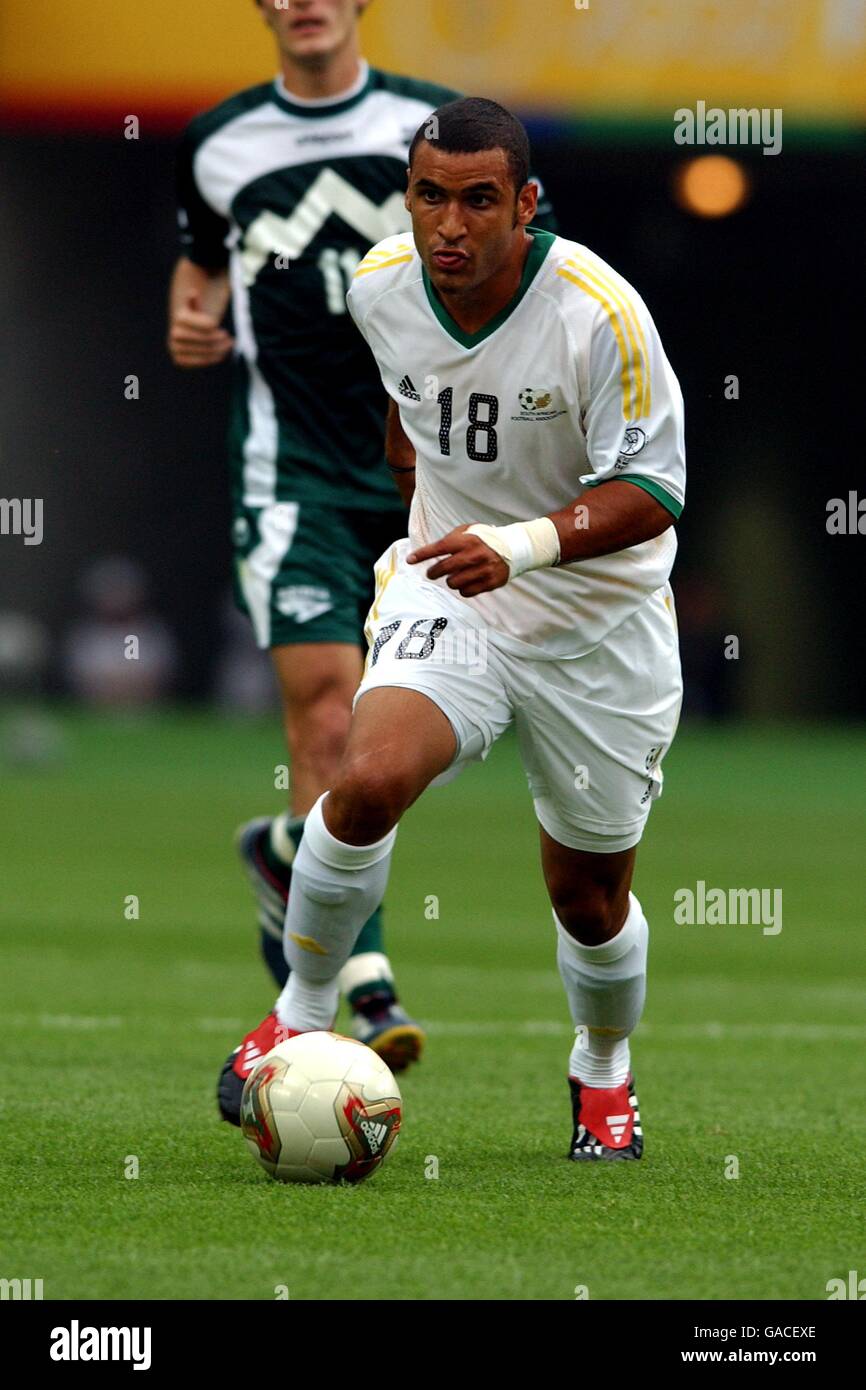 Soccer -FIFA World Cup 2002 - Group B - South Africa v Slovenia