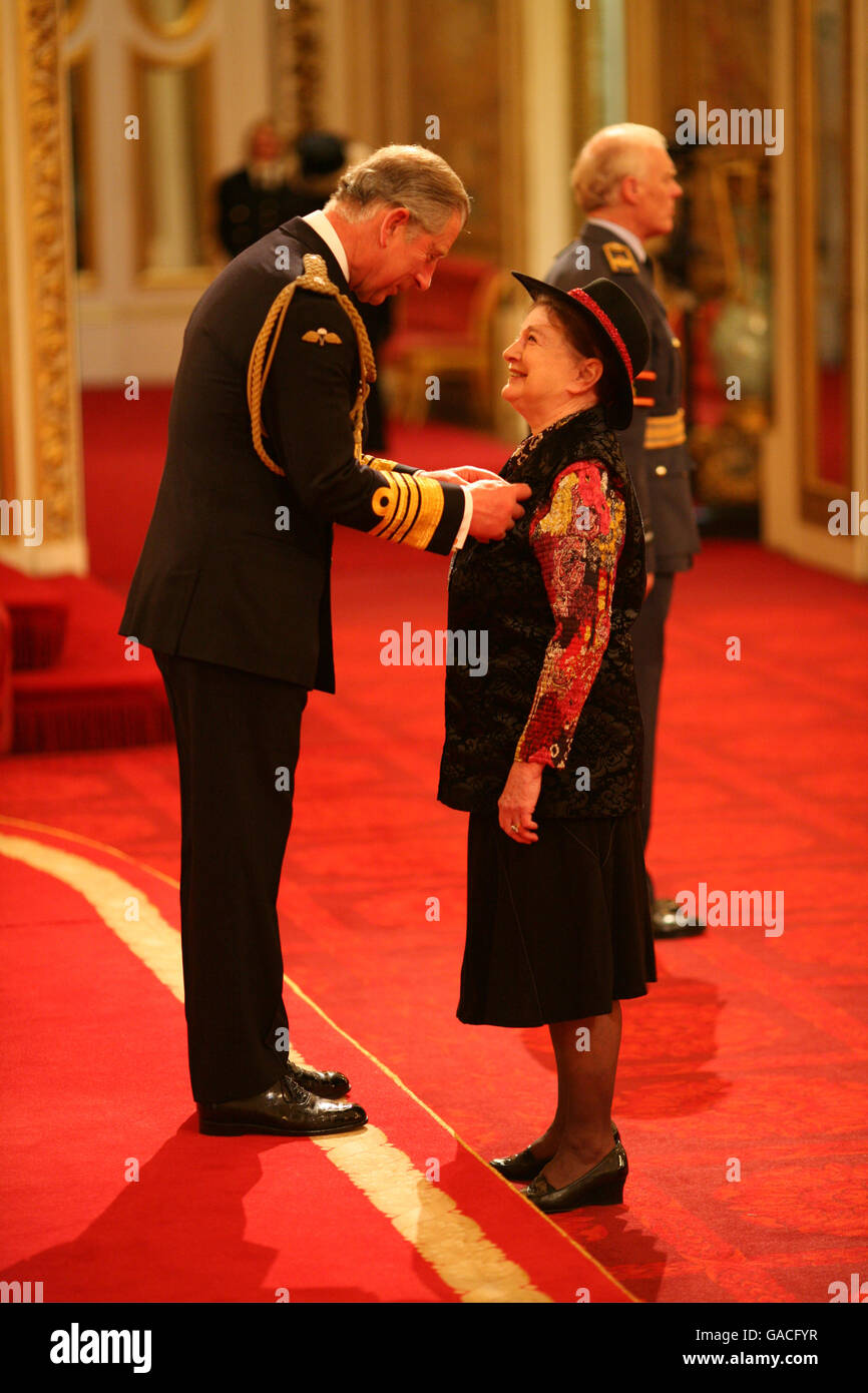 Professor Ruth Nye from Guildford is made an MBE by the Prince of Wales ...