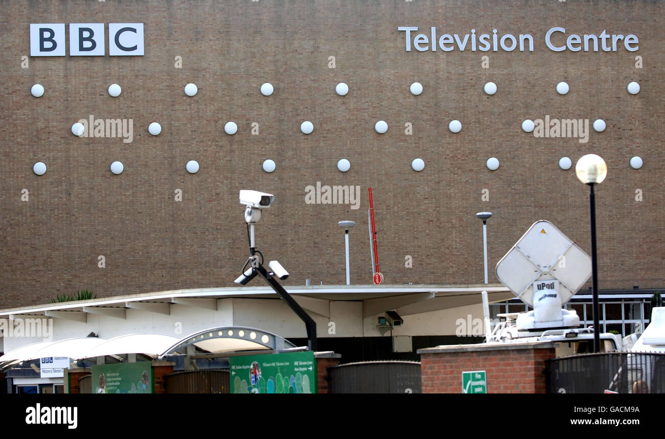 Media bbc general view gv exterior dish satellite television center hi