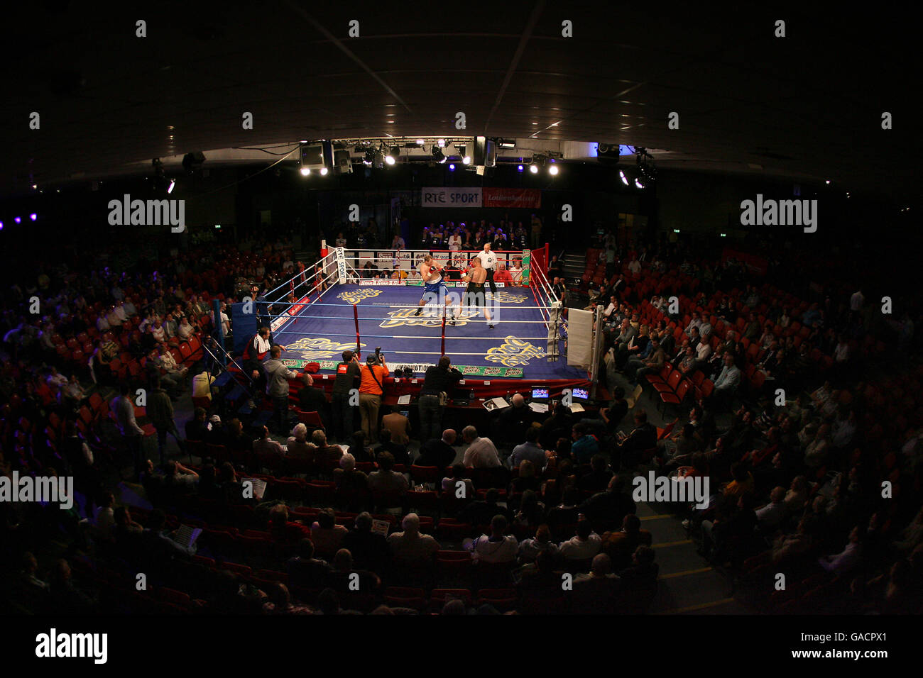 Gmcboxingfinal High Resolution Stock Photography and Images Alamy