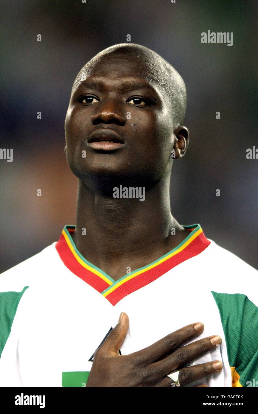 PAPA BOUBA DIOP SENEGAL OSAKA NAGAI STADIUM OSAKA JAPAN 22 June 2002 Stock  Photo - Alamy