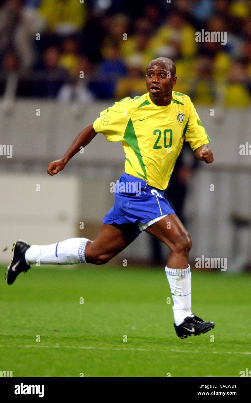 Edilson brazil world cup 2002 hi-res stock photography and images