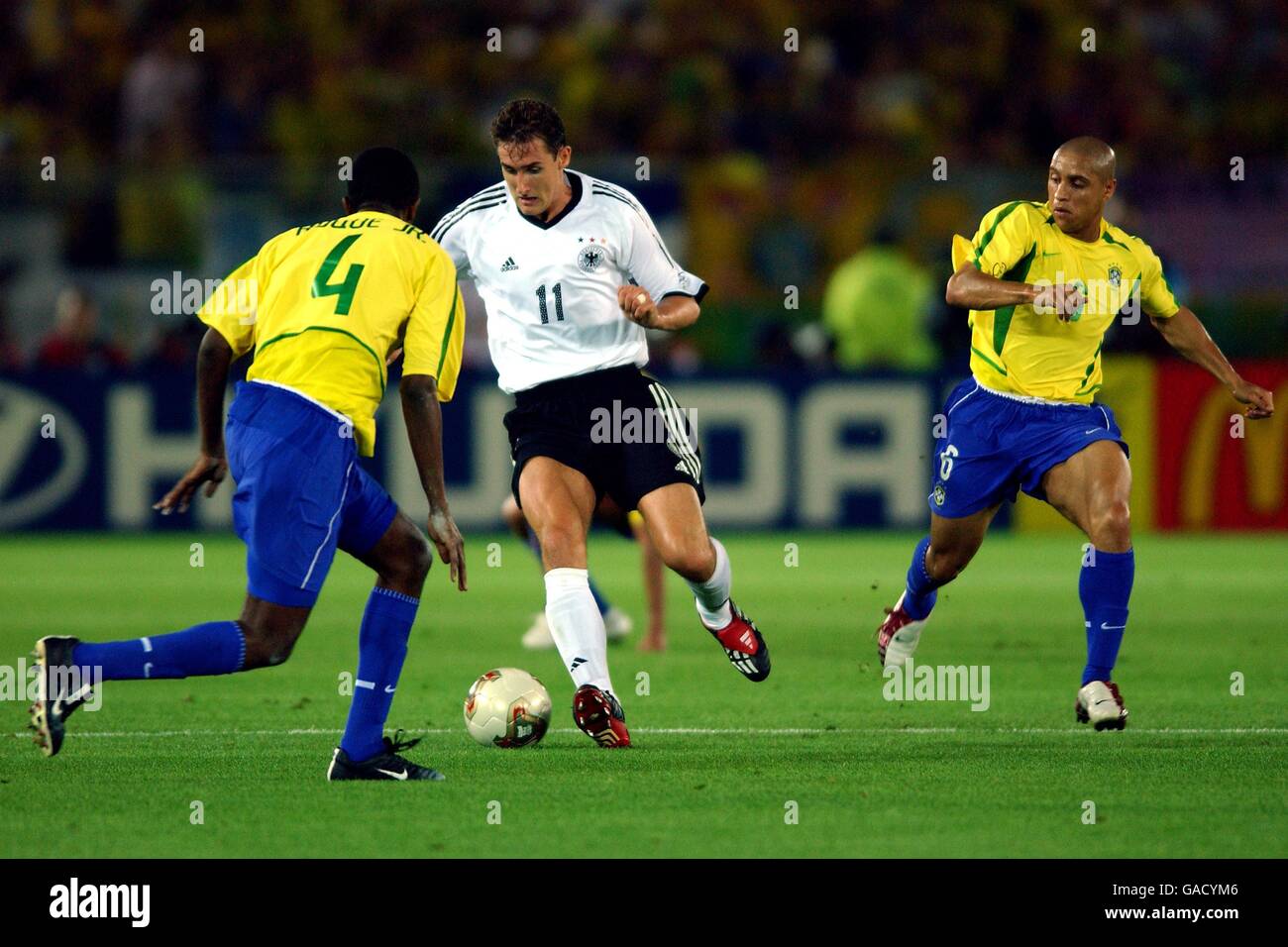 Soccer - FIFA World Cup 2002 - Group C - Brazil v Turkey. Roque Junior,  Brazil Stock Photo - Alamy