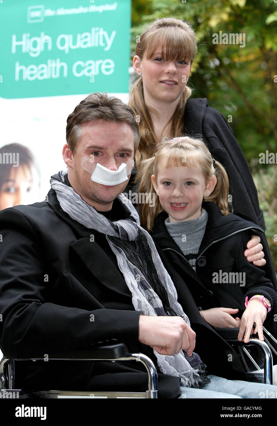opera singer russell watson with his daughters hannah high resolution stock photography and images alamy
