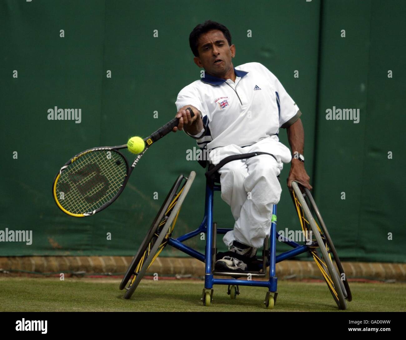 Tennis Wimbledon 2002 Stock Photo Alamy