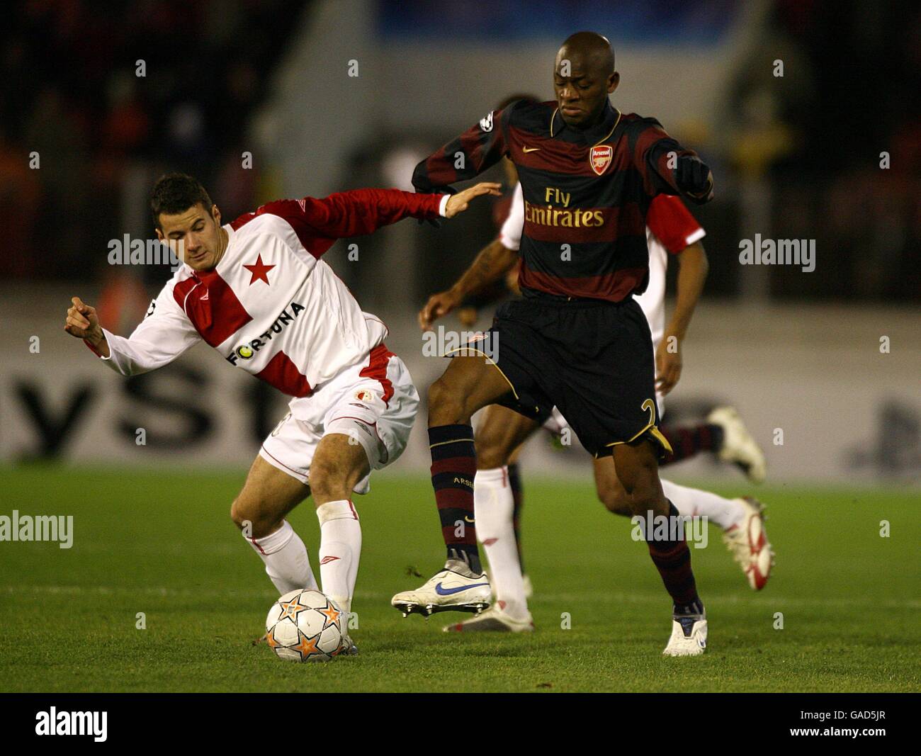 Soccer - UEFA Champions League - Group H - Slavia Prague v Arsenal - Evzena  Rosickeho Stadium. Arsenal Team Group Stock Photo - Alamy