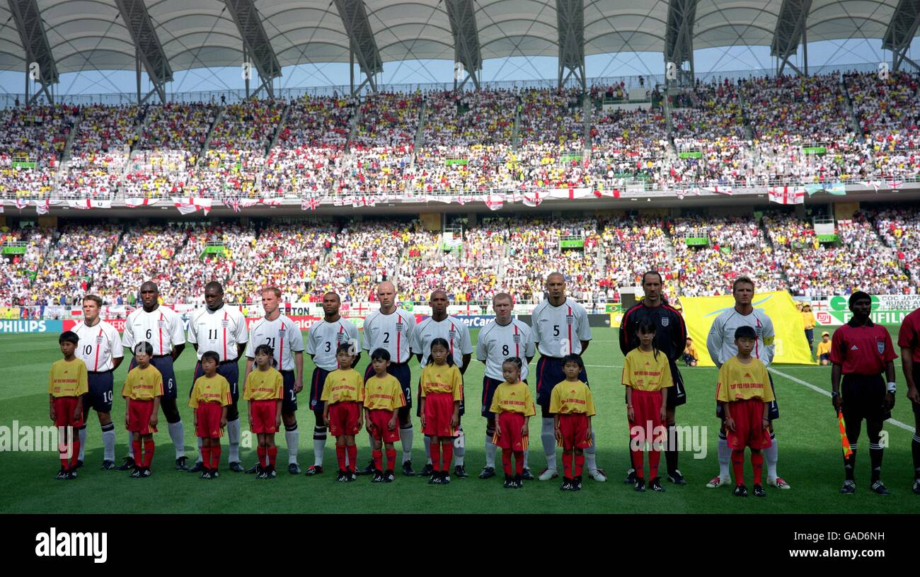 Soccer - FIFA World Cup 2002 - Quarter Final - England v Brazil