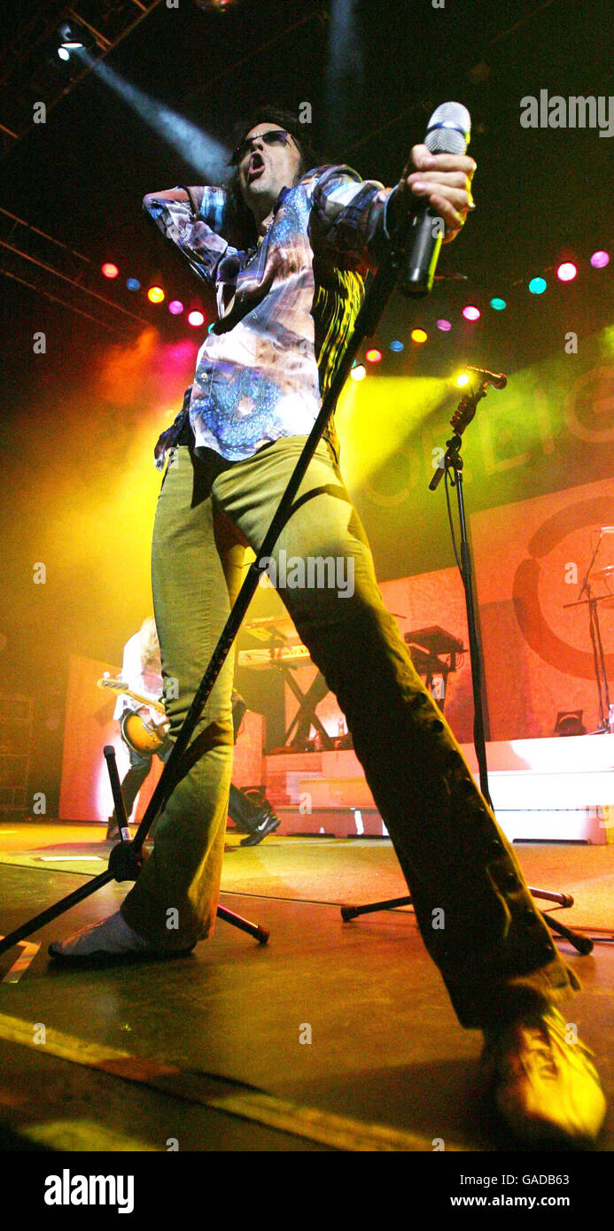 Foreigner in concert london hires stock photography and images Alamy