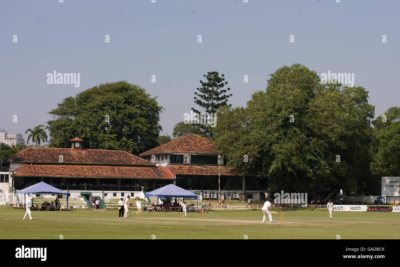A general view of action between England and Sri Lanka Cricket Board President's XI during the Tour match at Colombo Cricket Club, Colombo, Sri Lanka. Stock Photo