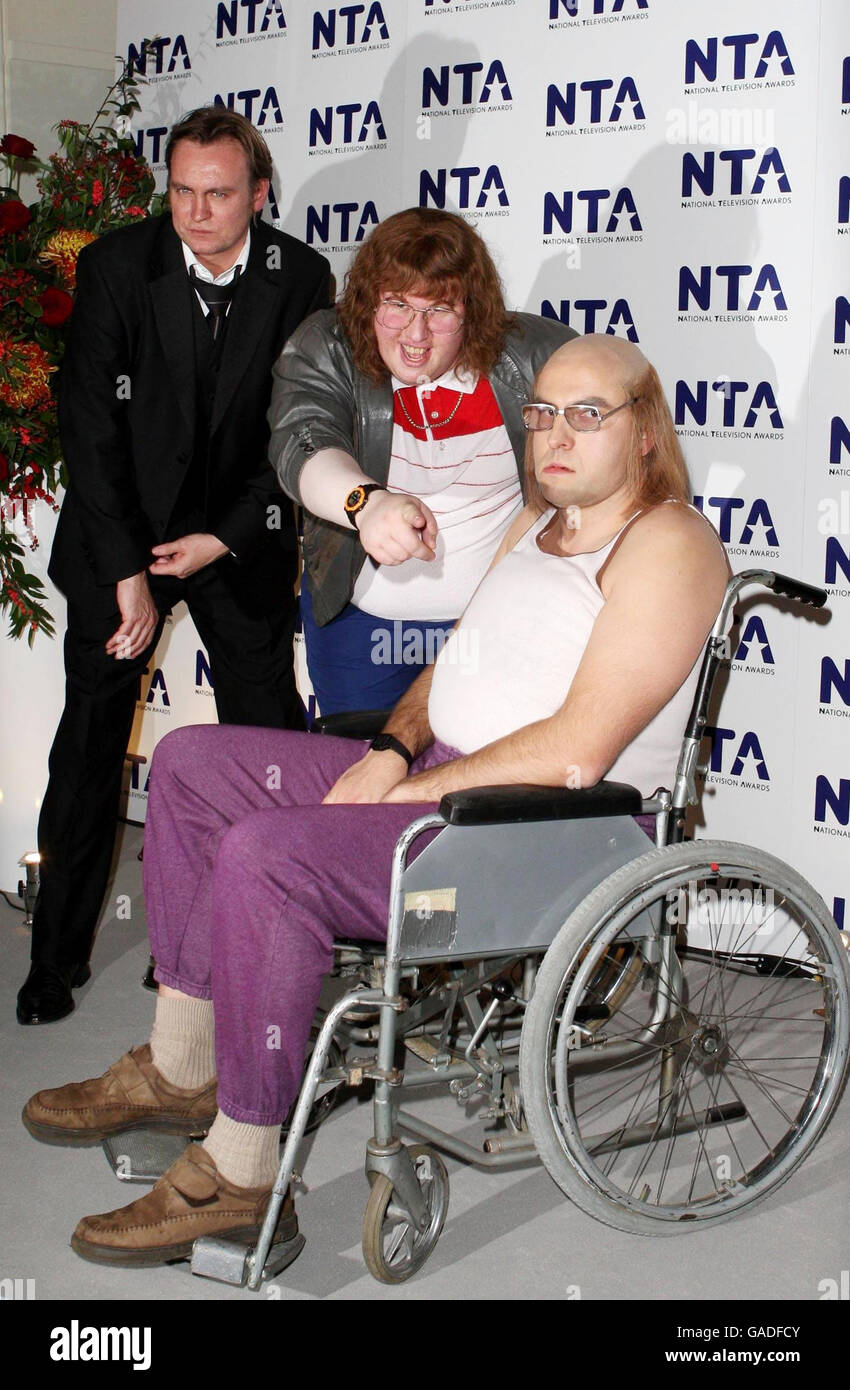 (From left to right) Philip Glenister, Matt Lucas and David Walliams backstage during the National Television Awards 2007, Royal Albert Hall, London. Stock Photo