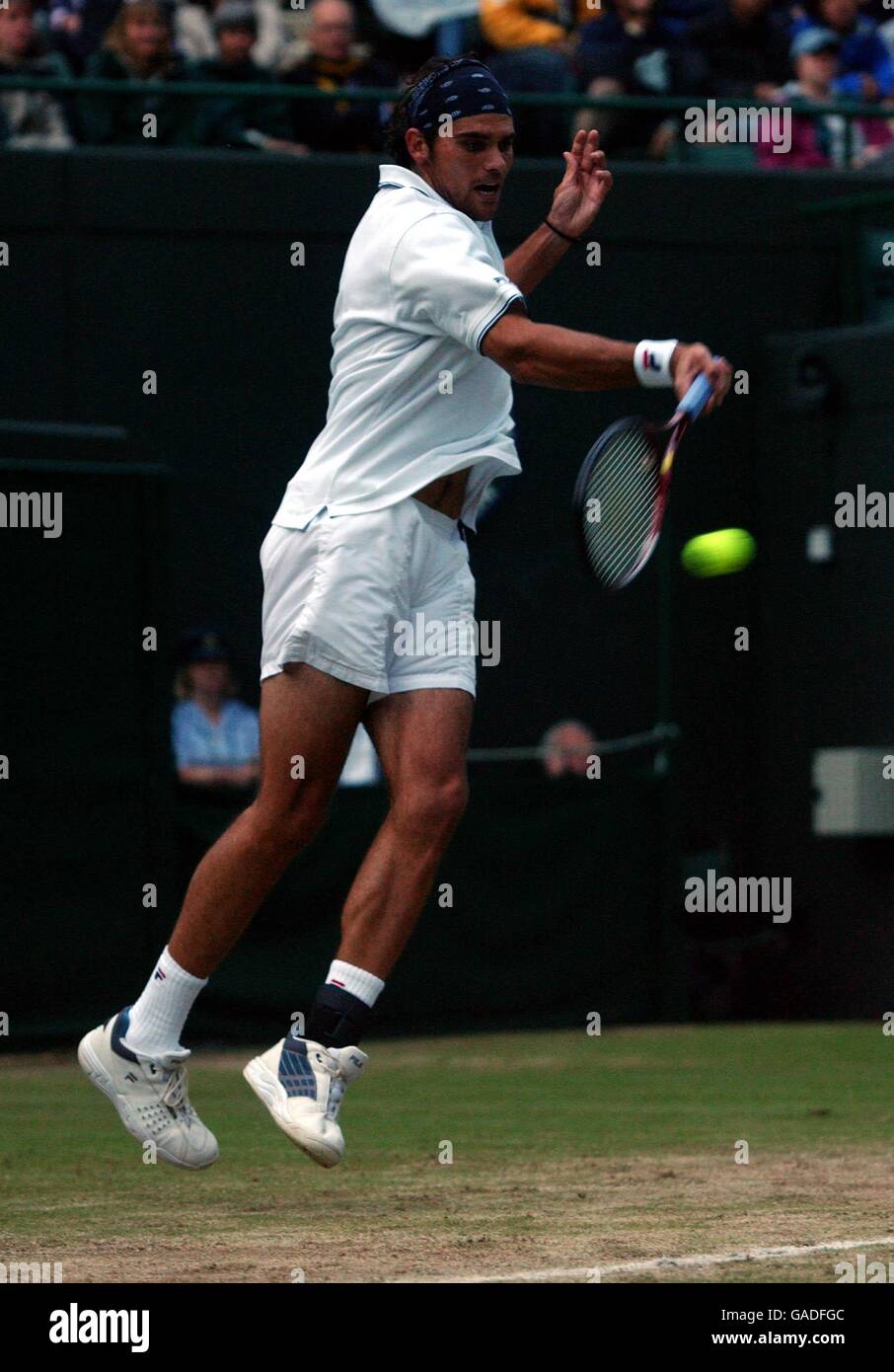 Tennis Wimbledon 2002 Fourth Round Stock Photo Alamy