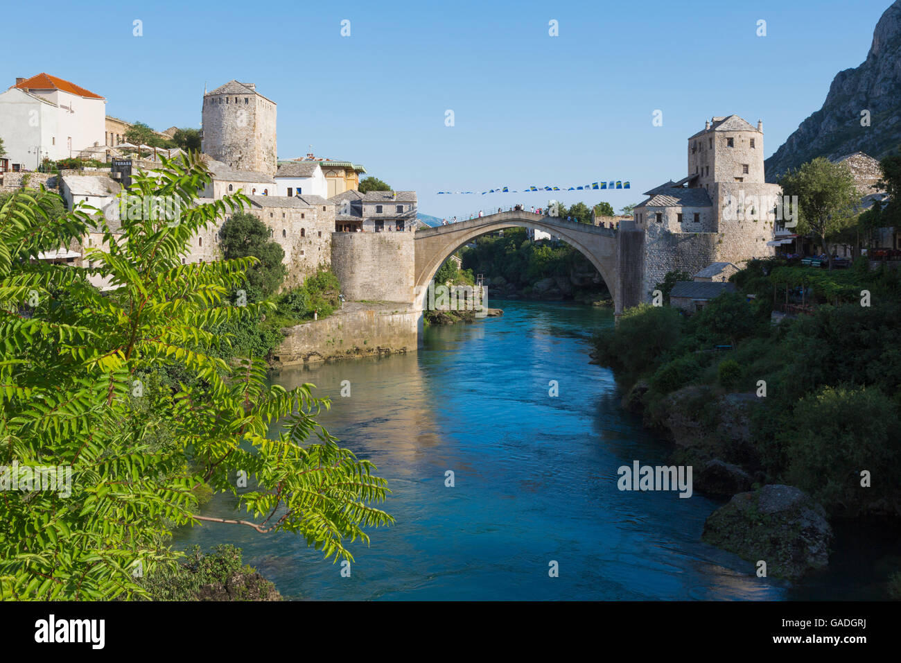 Mostar, Herzegovina-Neretva, Bosnia and Herzegovina.  The single-arch Stari Most, or Old Bridge, crossing the Neretva River. Stock Photo